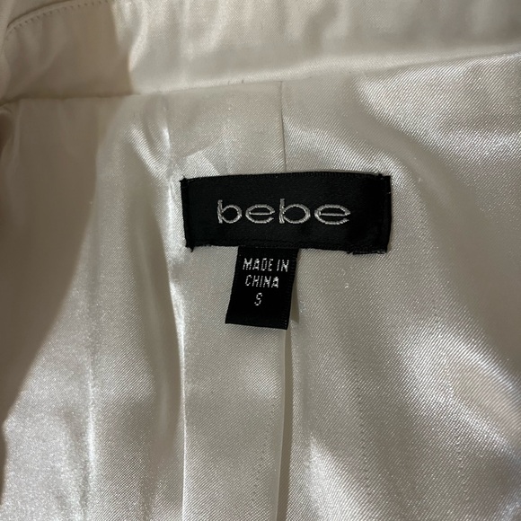 Bebe Off White Satin Trench Coat - Picture 5 of 12